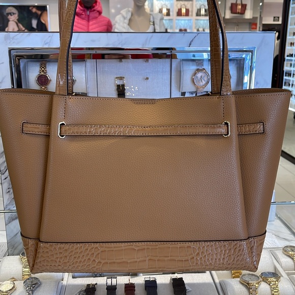 MICHAEL KORS
Reed Large Leather Belted Satchel Shoulder Tote Handbag 
Deer NWT - Picture 4 of 16